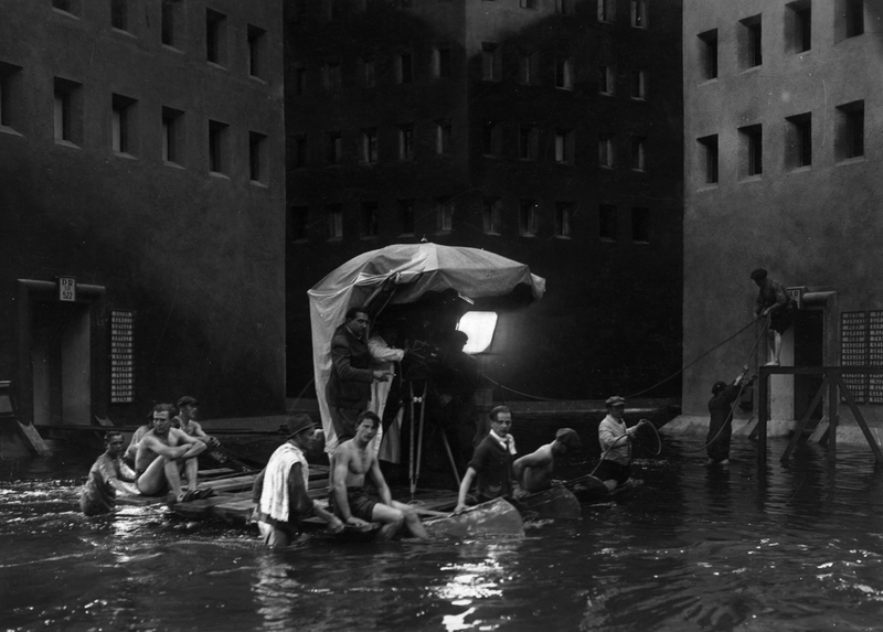 Illustration for article titled Behind the Scenes Photos of Metropolis with Robots and Stuff